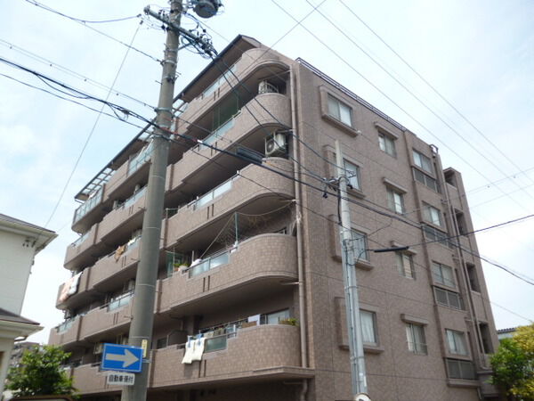 【ユニーブル平和が丘】外観