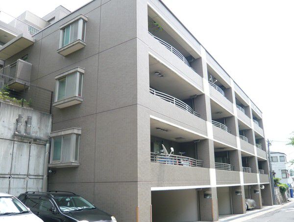 【サンマンションアトレ神丘公園】外観