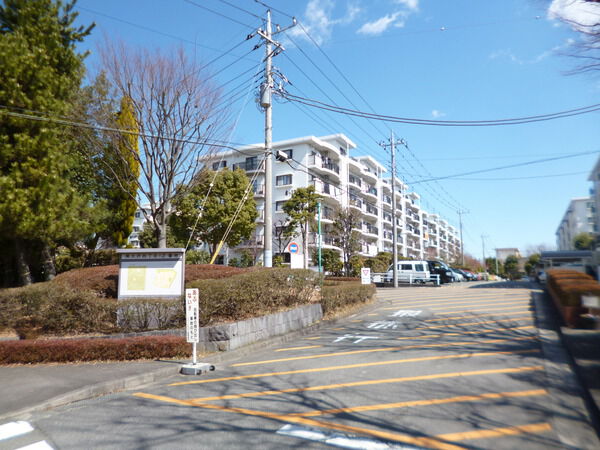 【グリーンライフ南大沢】敷地内の風景