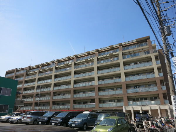 【ミオカステーロ鎌倉大船】現地外観(東側より) 【ミオカステーロ鎌倉大船】現地外観(東側より)