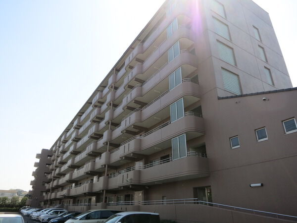 【鎌倉岩瀬ハイツ】北西側より撮影