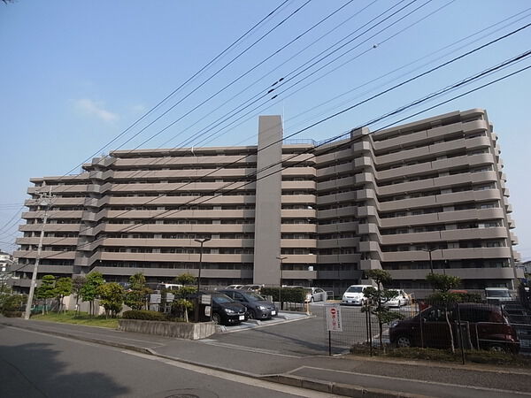 【モアステージ桜ヶ丘】北西側からみた外観