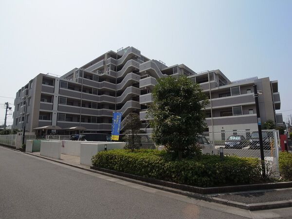 【D’レスティア鶴間】外観写真