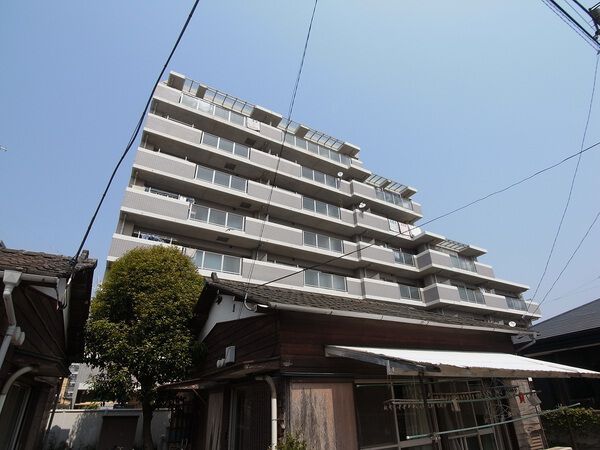 【D’レスティア鶴間】外観写真
