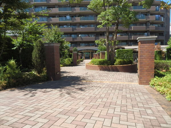 【クリオ大船壱番館】アプローチ 【クリオ大船壱番館】アプローチ