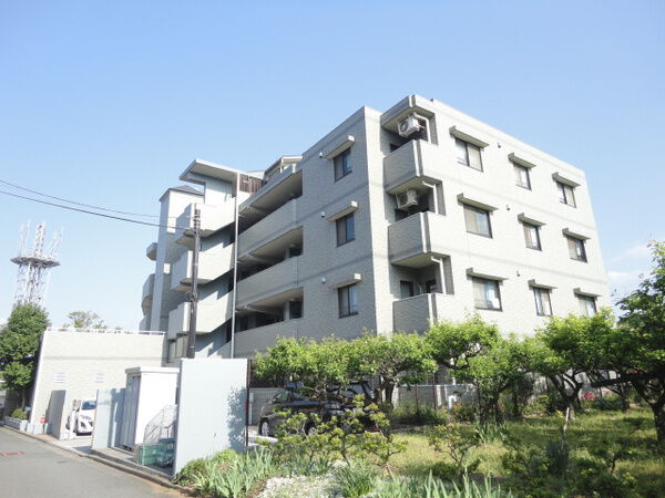 【ライオンズマンション多摩永山ヒルズ】外観写真