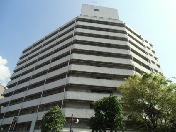 【ヴェルドミール聖蹟桜ケ丘】建物外観