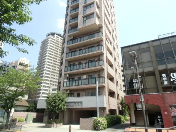 【ライオンズマンション聖蹟桜通り】建物外観 【ライオンズマンション聖蹟桜通り】建物外観