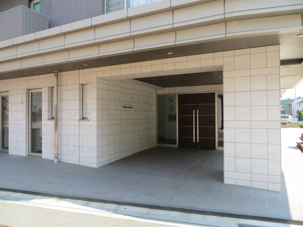 【ダイアパレス新本町】エントランス