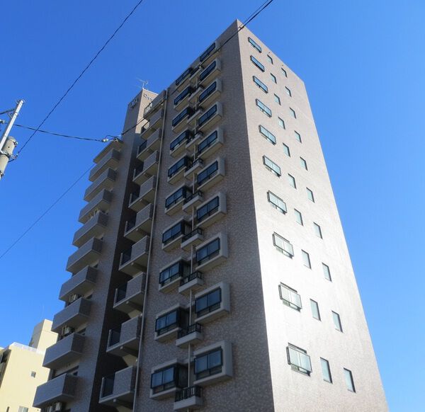 【ロイヤルマンション東小田原】外観