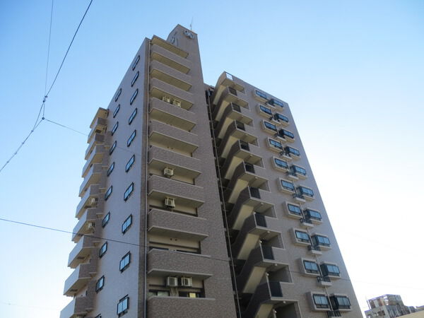 【ロイヤルマンション東小田原】外観
