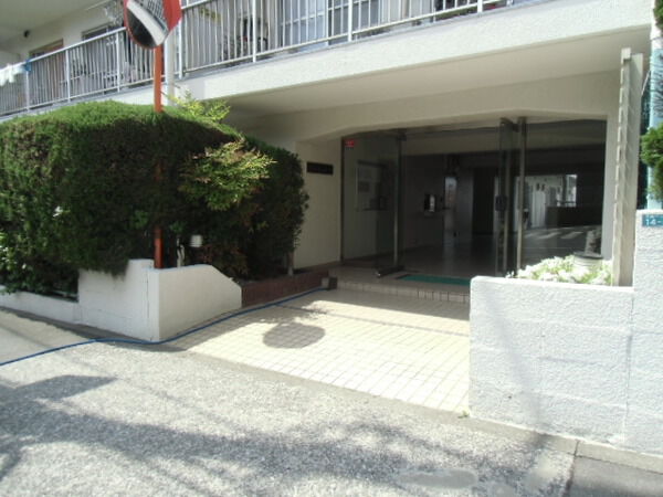【藤和永山コープ】建物入口 【藤和永山コープ】建物入口