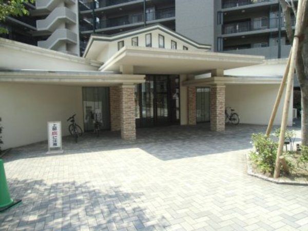【オーベル多摩永山】建物入口 【オーベル多摩永山】建物入口