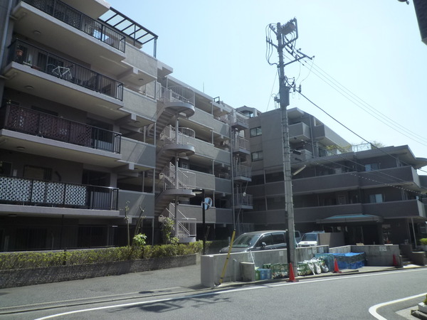 【レクセルマンション多摩永山】外観 【レクセルマンション多摩永山】外観