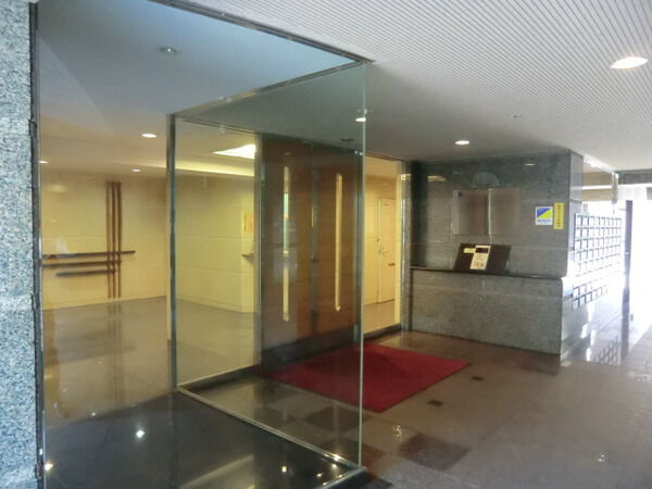 ナイスアーバン東神奈川 2枚目 ナイスアーバン東神奈川