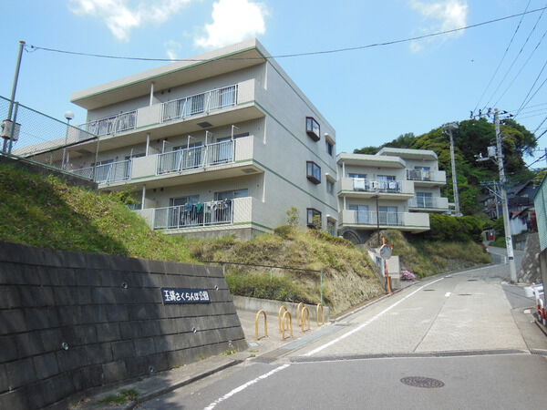 【パラシオン鎌倉玉縄】現地外観その３