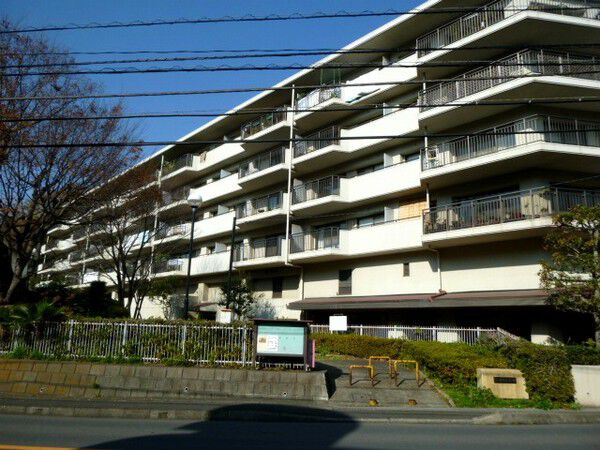 【東急ドエル鎌倉ビレジ】現地外観　その２
