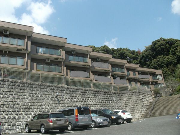 【カルム百草園】建物外観 【カルム百草園】建物外観