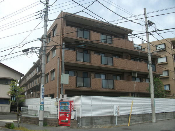 【ライオンズマンション中河原】建物外観