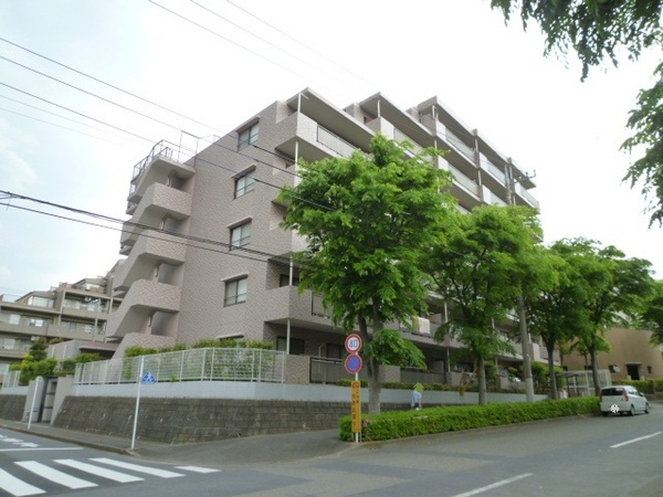 【クイーンシティ稲城】外観写真