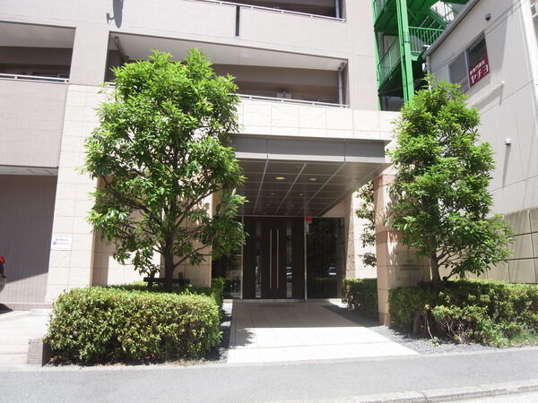 【クリオ横須賀海岸通り】エントランス