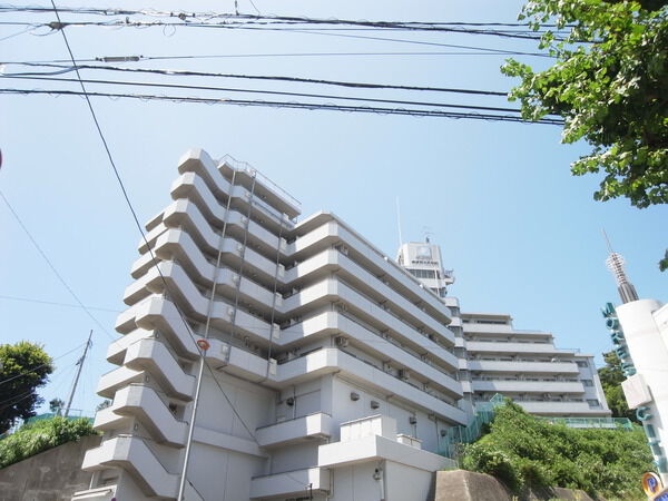 【サンハロー横須賀中央駅前】外観