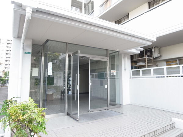 【御崎第3コーポ】エントランス前 【御崎第3コーポ】エントランス前