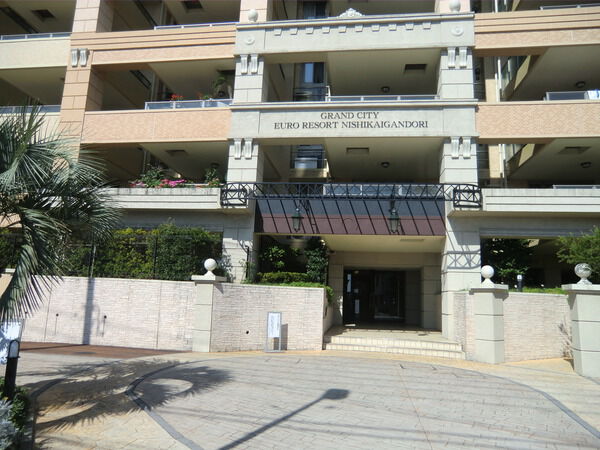 【グランシティユーロリゾート西海岸通り】エントランス