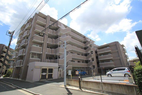 【D’レスティア上大岡】外観 【D’レスティア上大岡】外観