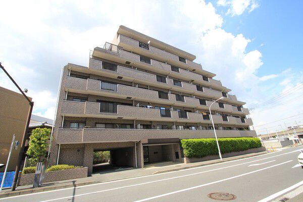 【上大岡北パーク・ホームズ参番館】外観 【上大岡北パーク・ホームズ参番館】外観