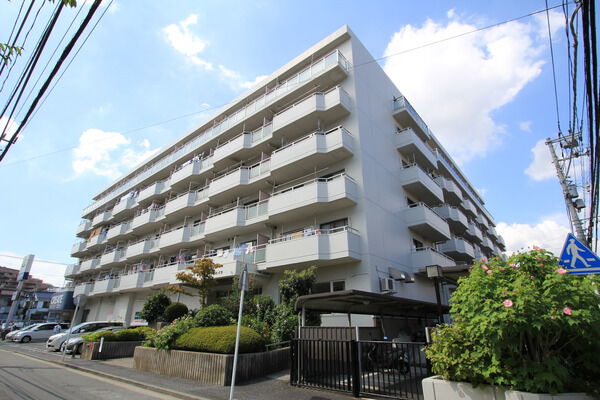 【上大岡ガーデンハイツ】外観 【上大岡ガーデンハイツ】外観