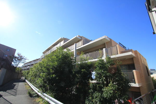 【アストラル上大岡】外観 【アストラル上大岡】外観