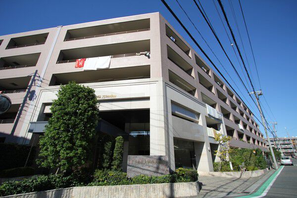 【クリオ上大岡西弐番館】外観