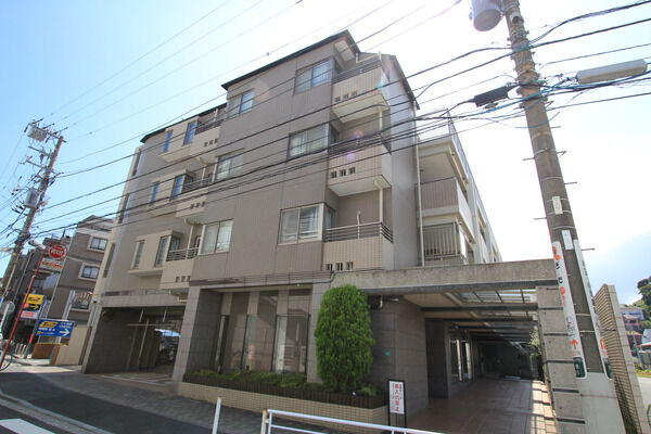 【杉田駅前ガーデンハウス】外観