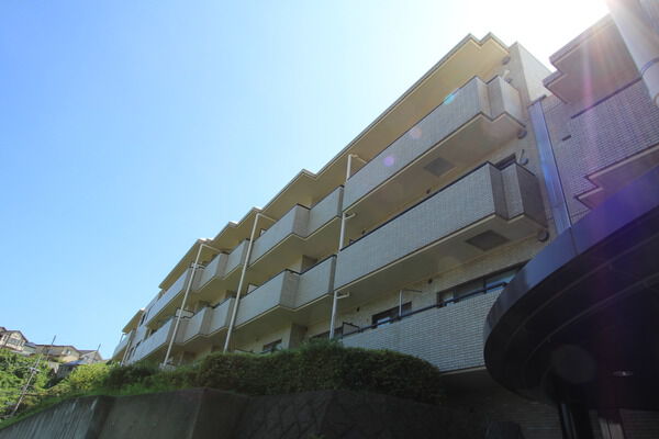 【ベルヴィル杉田Ⅰ】外観