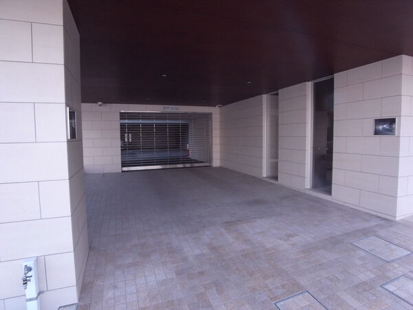 【Brillia大井仙台坂】駐車場