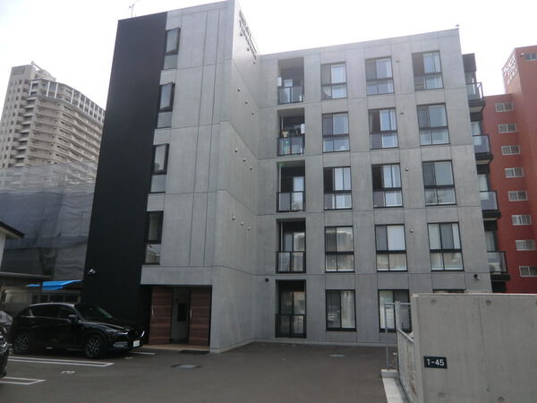 レクシブプレミア山鼻