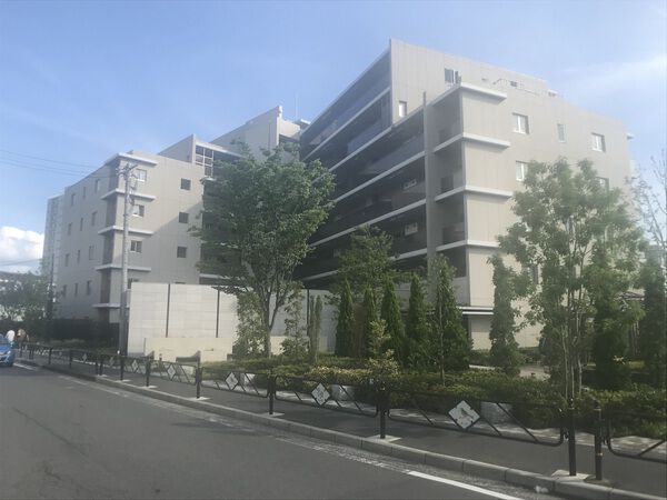 【ザパームス調布マノアーガーデン】外観