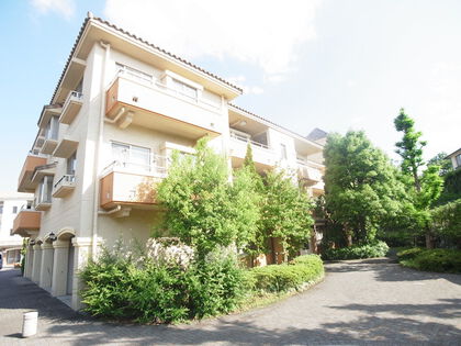 港北ファミールガーデン