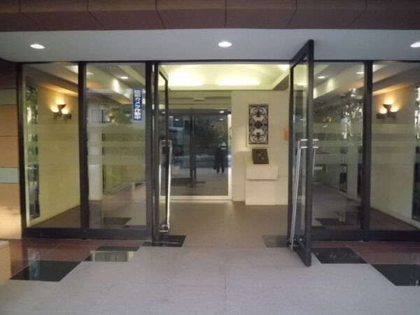 【エンゼルパークハイツ綱島】エントランスホール 【エンゼルパークハイツ綱島】エントランスホール