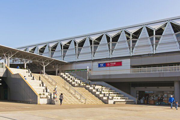 つくばエクスプレス「守谷」駅まで約560m(徒歩7分)。 つくばエクスプレス「守谷」駅まで約560m(徒歩7分)。