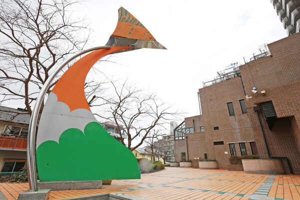 モダンなオブジェなど、デザイン性の高い空間が広がります。 モダンなオブジェなど、デザイン性の高い空間が広がります。