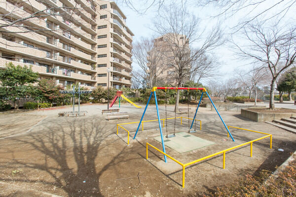 「長沼原東公園」は、約10m(徒歩1分)。 「長沼原東公園」は、約10m(徒歩1分)。