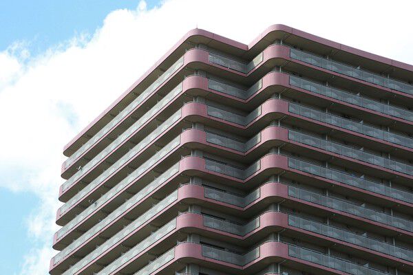 【ライオンズステーションタワー松戸】バルコニーからは、のびやかな眺望と開放感に誘われます。 【ライオンズステーションタワー松戸】バルコニーからは、のびやかな眺望と開放感に誘われます。