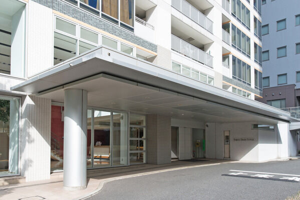 カンファレンスルームにスカイラウンジなど、ホスピタリティ溢れる共有施設を設置。 カンファレンスルームにスカイラウンジなど、ホスピタリティ溢れる共有施設を設置。