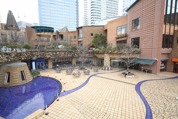 「晴海アイランドトリトンスクエア」まで約270m（徒歩4分）。		