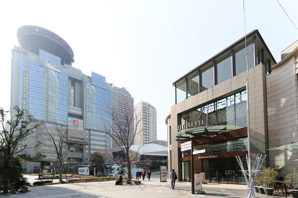 情報発信基地の熱い興奮を身近に感じる「赤坂サカス」まで約500ｍ（徒歩7分）。