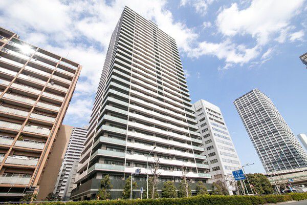 【フェイバリッチタワー品川】2007年グッドデザイン賞を受賞。モダンで軽快なファサードデザインです。		 【フェイバリッチタワー品川】2007年グッドデザイン賞を受賞。モダンで軽快なファサードデザインです。