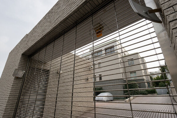 セキュリティは、24時間監視体制の防犯・防災システムを採用。