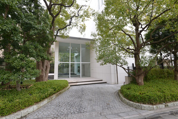 TVカメラ付きオートロックで、暮らしの安全を守ります。		